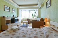 Apartment on Mariny Raskovoy Street 8