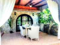 Holiday House Little Precious by El-Pi Tours - Bed and Breakfast Sveti Anton