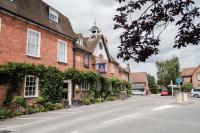 B&B Aldermaston - Hinds Head - Bed and Breakfast Aldermaston