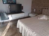 Chambre Double - Vue sur Piscine