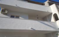 Apartman Bee - Bed and Breakfast