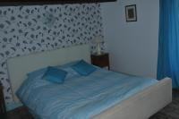 Camera Quadrupla Superior