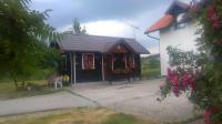 Bungalow with Garden View