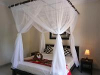 Habitación Estándar con cama extragrande y ventilador