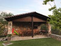 Petrines Villes Avramilias - B&B Avramylia