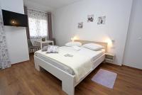 Tweepersoonskamer met 1 of 2 Bedden en een Extra Bed