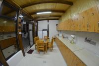 Estudio con balcón