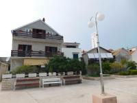 Apartmani Mikin - B&B Betina