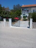 Apartman "Tatjana" - Bed and Breakfast Jezera