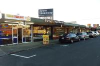 Monique's Rose Room Prvt BthRm AC TV - Bed and Breakfast Auckland