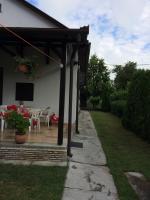 Rózsa nyaralóház - B&B