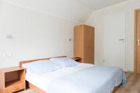 Twin Room with Balcony - 6