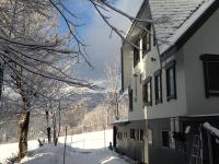 Hakuba Slopeside Chalet - B&B Dorosaki