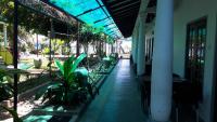 Sira's Chalets - Bed and Breakfast