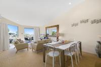 Andari Holiday Apartments - Bed and Breakfast Sunshine Beach