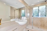 Ocean View Apartment - Couples Only
