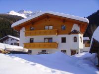 Haus Stark - Ferienwohnung Pettneu