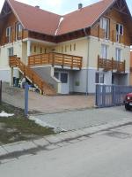 Balázs Apartman - B&B Balatonlelle
