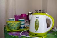 Zimmer mit Queensize-Bett und Gartenblick
