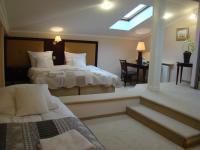 Triple Room with Private External Bathroom