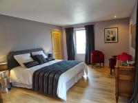 Chambre Lit Queen-Size - Vue sur Jardin