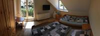 Dreibettzimmer mit eigenem Bad