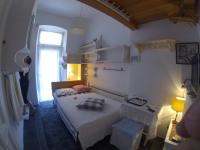 Estudio con balcón