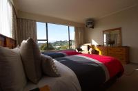 Kereru King Room
