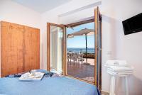 Apartamento de 1 dormitorio con vistas al mar