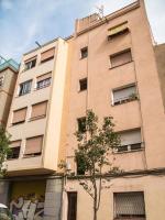 Camp Nou, Europa Fira - modern two-bedroom apartment with heating - Chambres d'hôtes L'Hospitalet de Llobregat