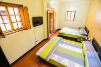 Quadruple Room with Private Bathroom