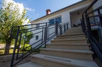 Apartment Krista Tinjan - Bed and Breakfast