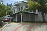 Villa Green White - Bed and Breakfast Unawatuna