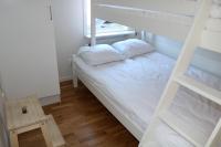 Apartment with Mountain View