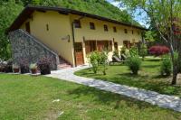 Počitniška hiša Lazar - Bed and Breakfast Kobarid