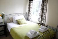 Walkers Court By Treetop Property - B&B Cirencester