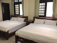 Vierbettzimmer mit eigenem Bad