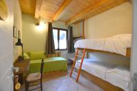 Triple Room with Shared Bathroom