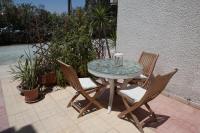 Apartamento de 2 dormitorios con balcón