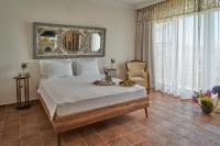 Junior Suite with Pool View