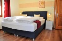 Doppelzimmer mit Balkon