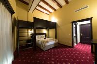 Chambre Triple avec Salle de Bains Privative