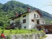 Apartma Jezero - Bed and Breakfast Most na Soči