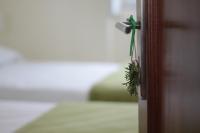 Chambre Double ou Lits Jumeaux avec Salle de Bains Commune