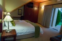 Family Suite - Room 12
