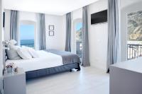 Double Room with Frontal Sea View