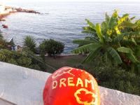 Alkioni Studios - B&B Néon Karlovásion