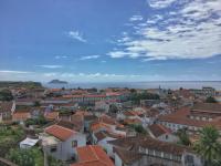 Casa do Pisão - Cosy and Modern Two-Bedroom Townhouse - Chambres d’hôtes Angra do Heroísmo