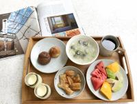 Wood Whispering Residence - B&B Tainan