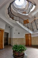 Appartamento con 2 Camere da Letto e Balcone